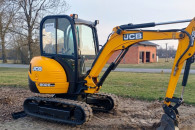 JCB 8026 z 2017 roku, 4159 mtg, bardzo dobry st